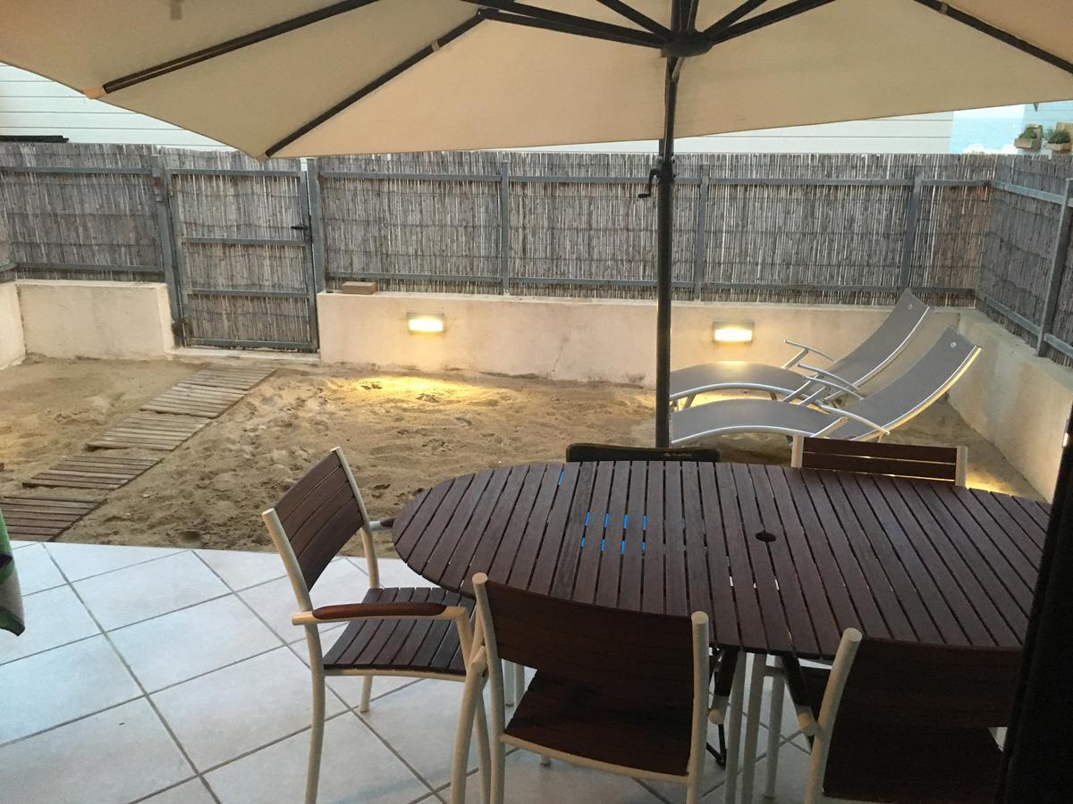 Appartement Face A La Mer La Croix-Valmer Exterior foto